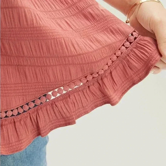 NWT! Solid texture, tie, lace blouse, size 10, or medium - Picture 8 of 10